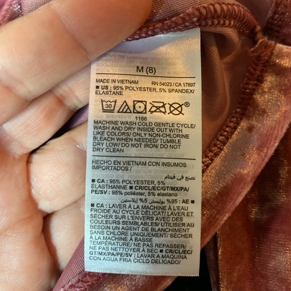 NWT Old Navy velvet long sleeve kids top. Size 8. - Picture 5 of 6